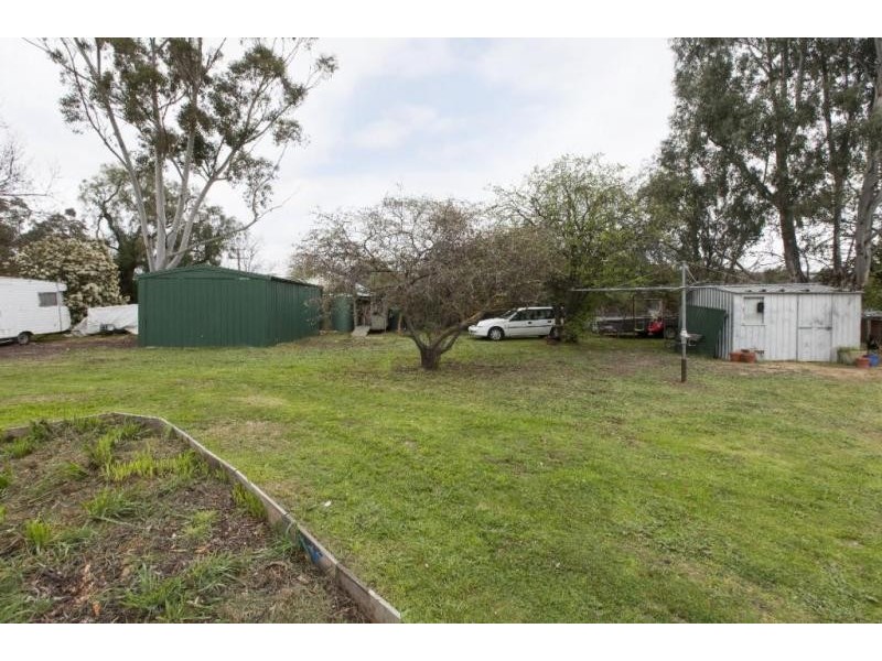 56 CLARKE STREET, Elmhurst VIC 3469