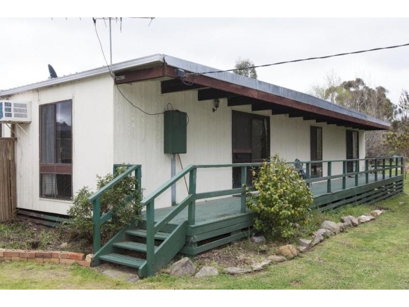 56 CLARKE STREET, Elmhurst VIC 3469