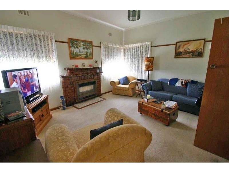 16 McLean Street, Ararat VIC 3377