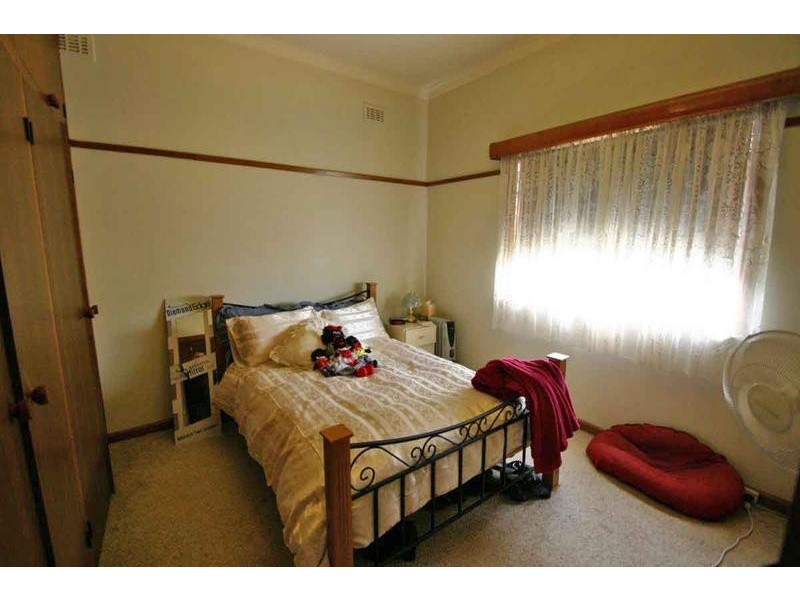 16 McLean Street, Ararat VIC 3377