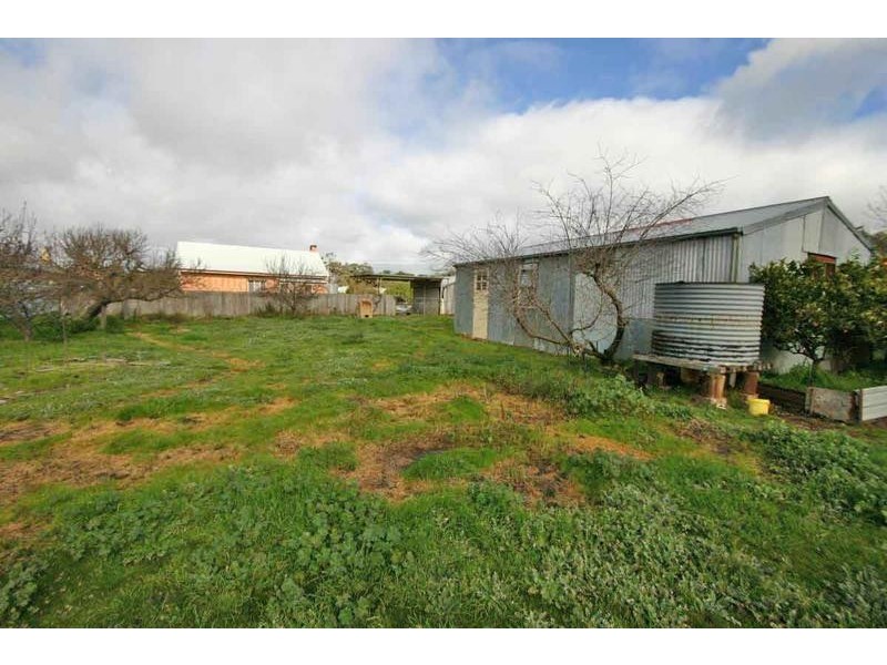 16 McLean Street, Ararat VIC 3377