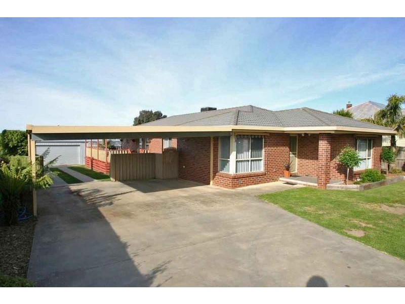 52 Banfield Street, Ararat VIC 3377