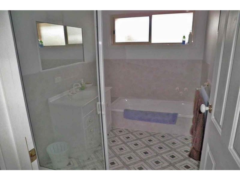 52 Banfield Street, Ararat VIC 3377