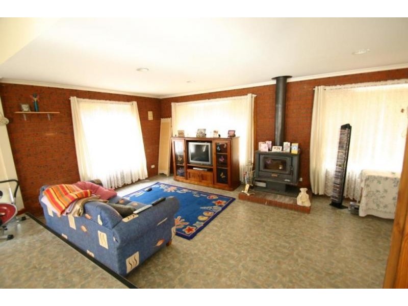 27 Tuson Street, Ararat VIC 3377