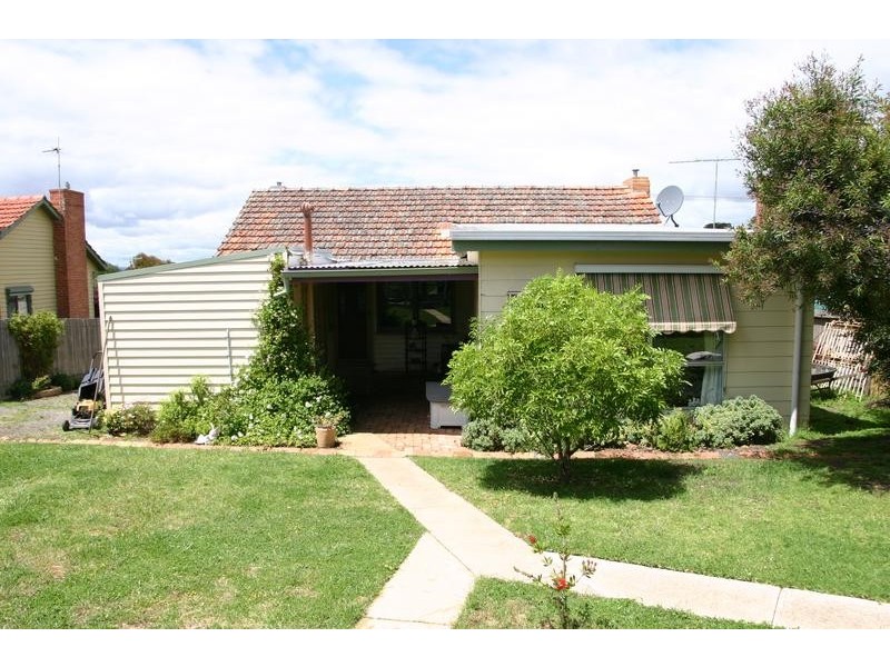 17 Wilmot Street, Ararat VIC 3377