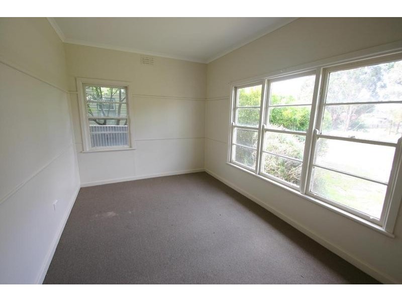 14 Bonnin Avenue, Ararat VIC 3377