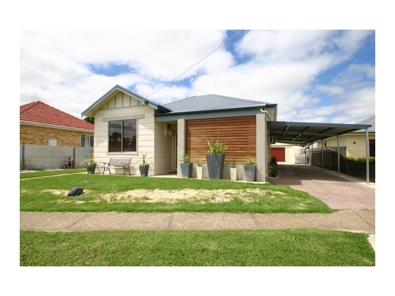 9 Elizabeth Street, Ararat VIC 3377