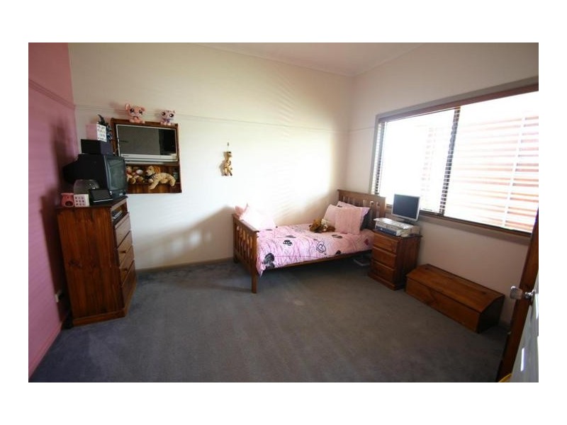 9 Elizabeth Street, Ararat VIC 3377