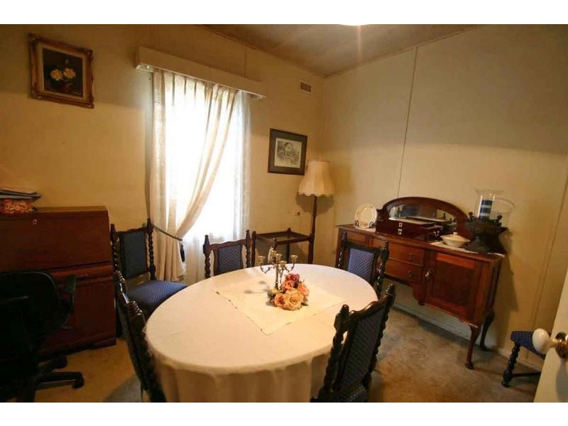 106 Main Street, Great Western VIC 3377