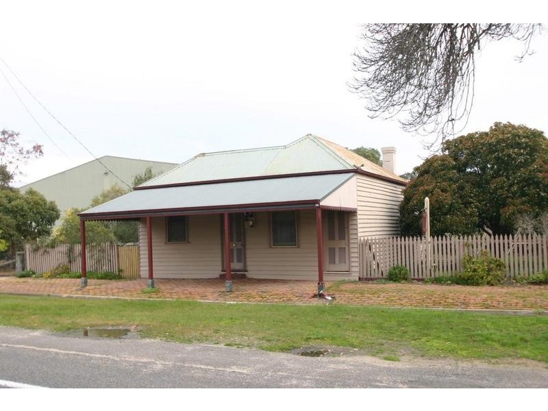 106 Main Street, Great Western VIC 3377