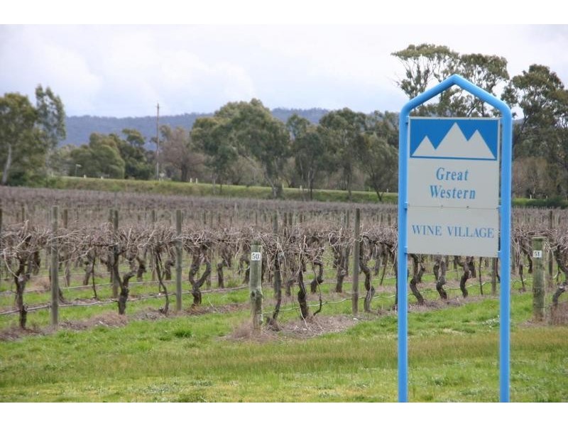 106 Main Street, Great Western VIC 3377