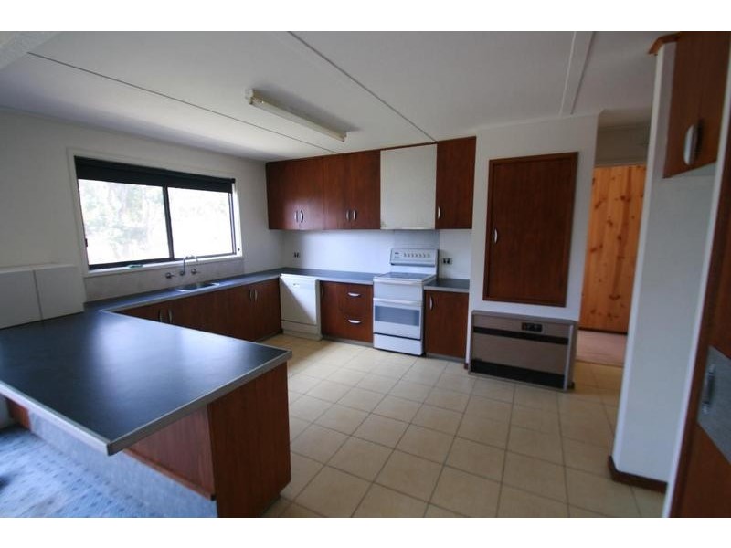 34 Cameron Road, Ararat VIC 3377