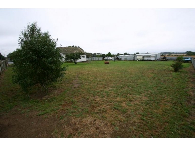 2200 Mortlake Ararat Rd, Woorndoo VIC 3272