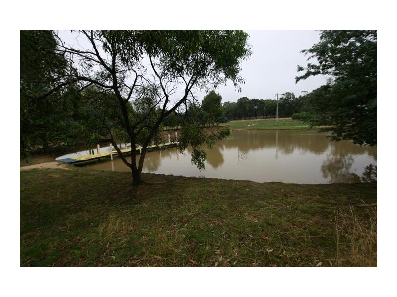 98 Buangor Road, Buangor VIC 3375