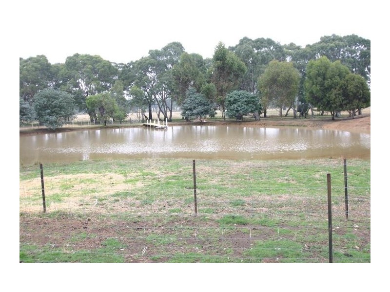 98 Buangor Road, Buangor VIC 3375