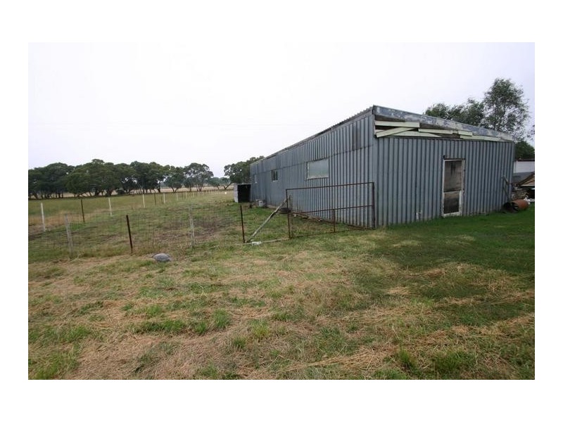 98 Buangor Road, Buangor VIC 3375