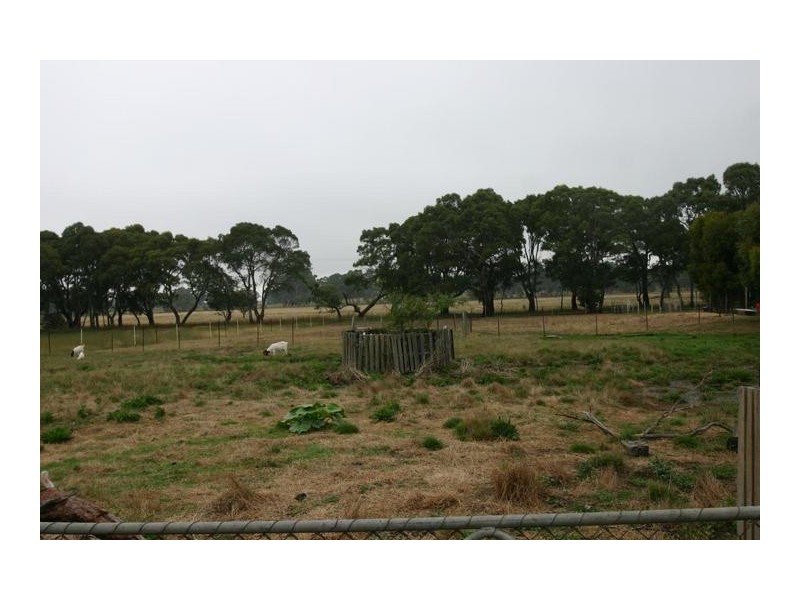 98 Buangor Road, Buangor VIC 3375