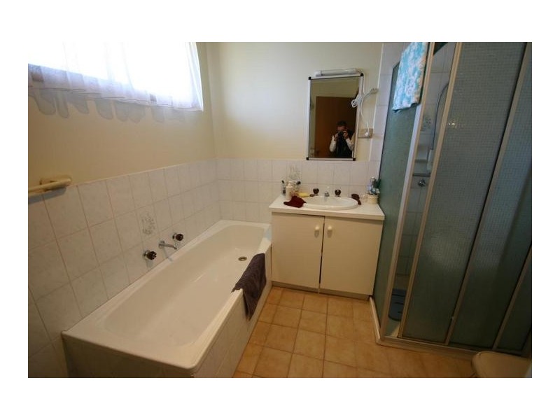 32 Hewitt Street, Ararat VIC 3377