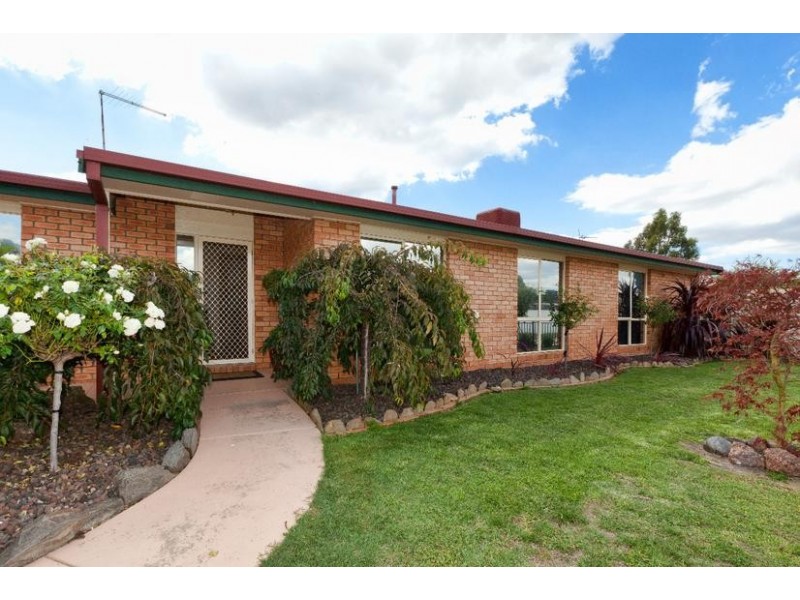 14 Blake Street, Ararat VIC 3377