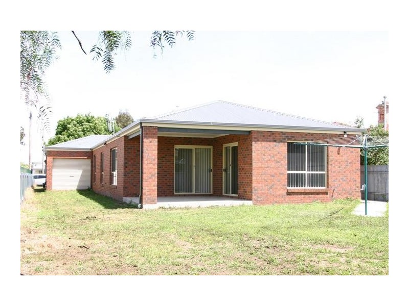 95 Moore Street, Ararat VIC 3377