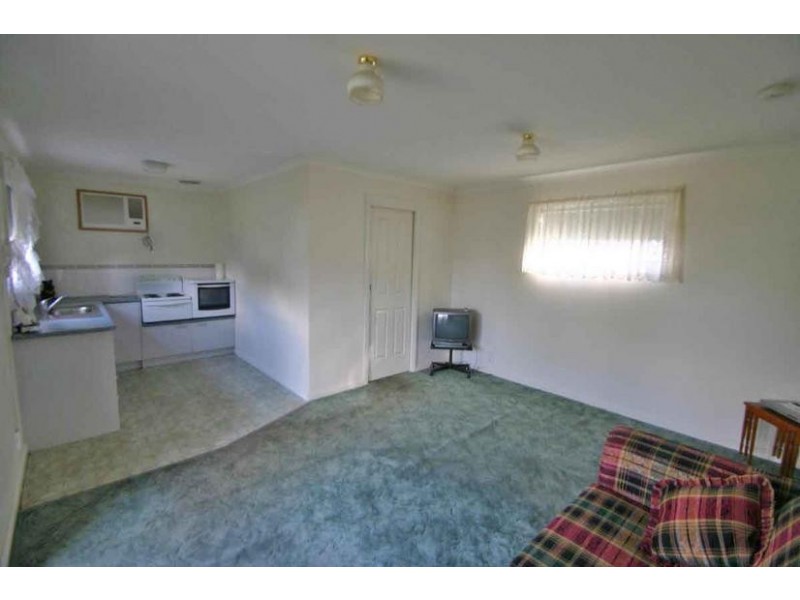 11 Capp Street, Ararat VIC 3377