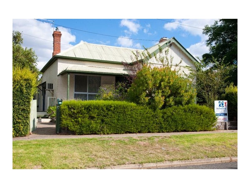 43 Elizabeth Street, Ararat VIC 3377