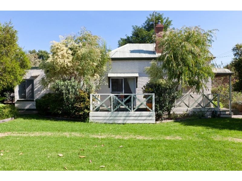 43 Elizabeth Street, Ararat VIC 3377