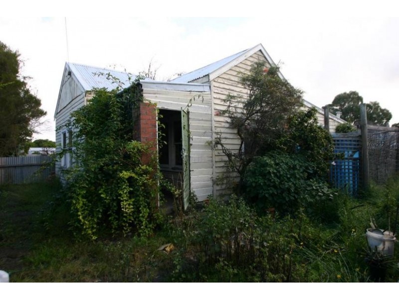 14 Tecoma Street, Ararat VIC 3377