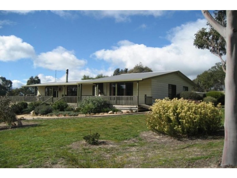 203 Grace’s Hill Road, Great Western VIC 3377