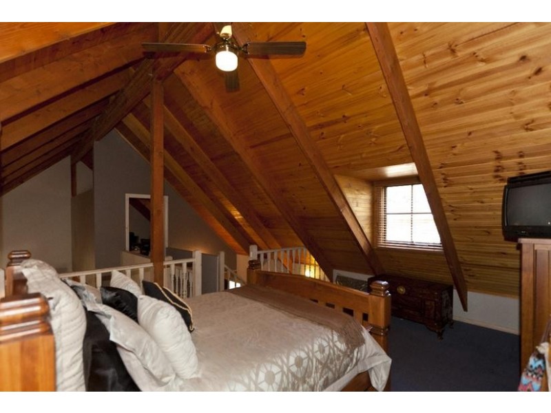 4 Kneale Street, Ararat VIC 3377