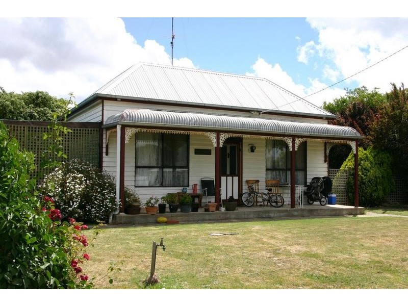17 Tuson Street, Ararat VIC 3377
