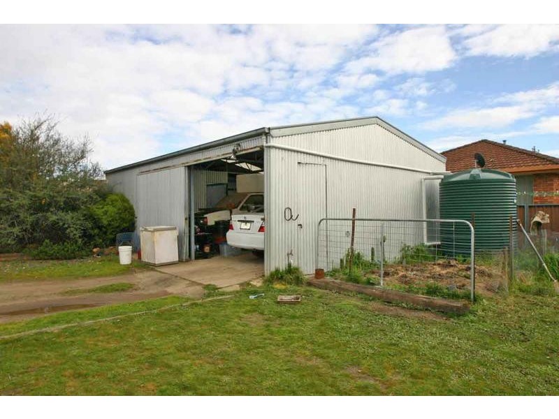 17 Tuson Street, Ararat VIC 3377