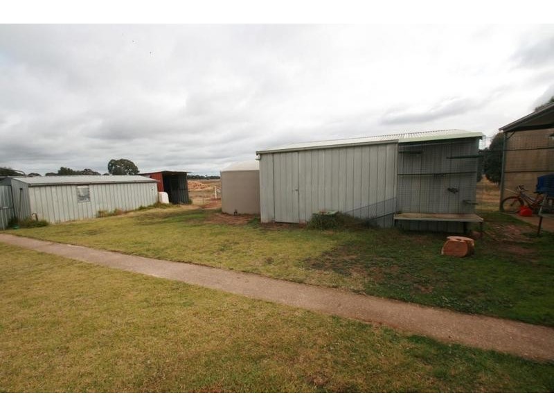 5 Bains Road, Navarre VIC 3384
