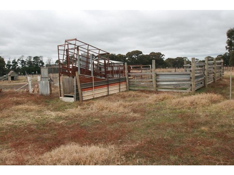 5 Bains Road, Navarre VIC 3384
