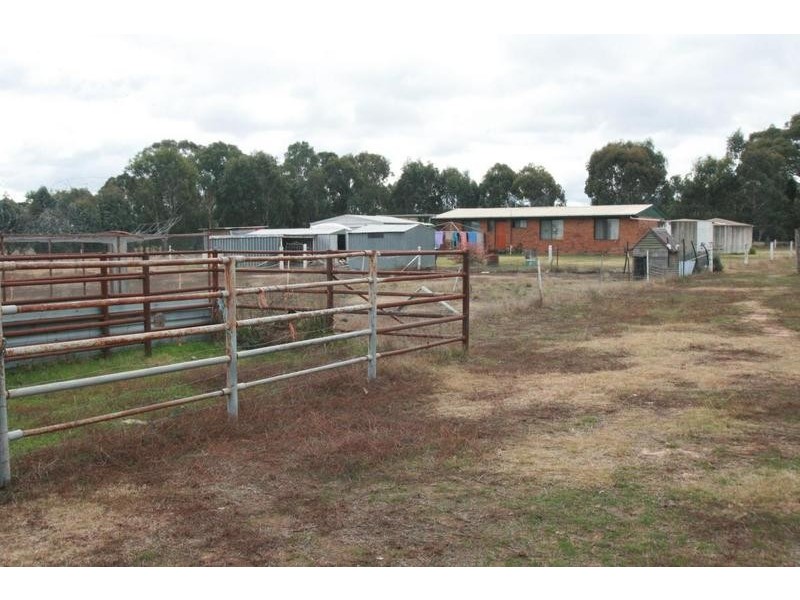 5 Bains Road, Navarre VIC 3384