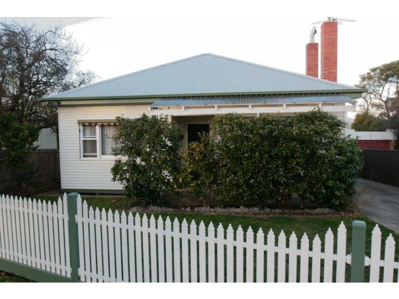 10 George Road, Ararat VIC 3377