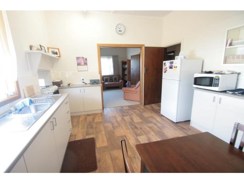 10 George Road, Ararat VIC 3377