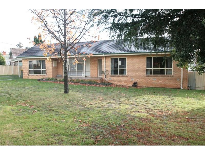 60 Banfield Street, Ararat VIC 3377