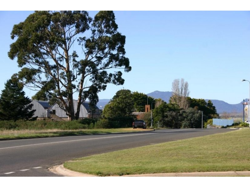 87 Queen Street, Ararat VIC 3377