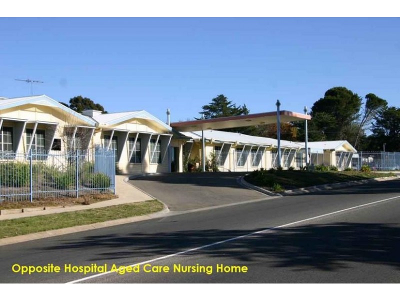 87 Queen Street, Ararat VIC 3377