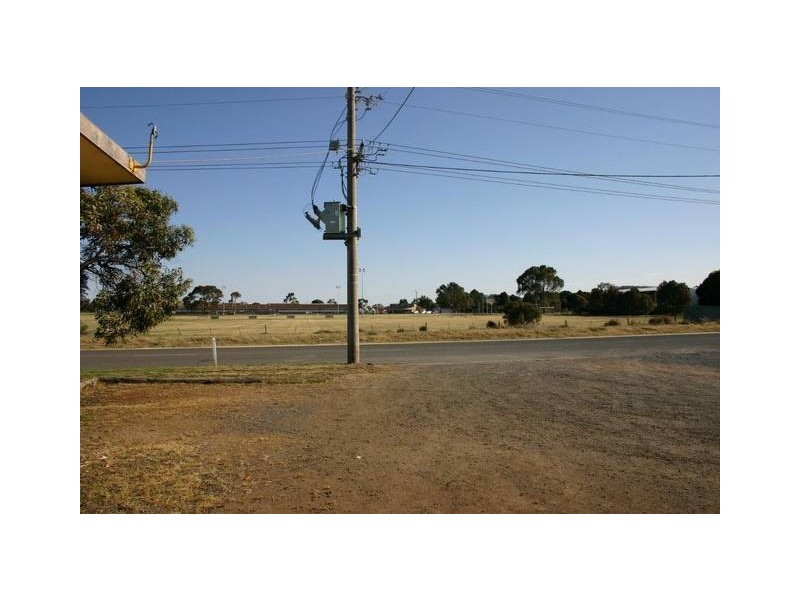 Lot 9, 8 McGibbony Street East, Ararat VIC 3377