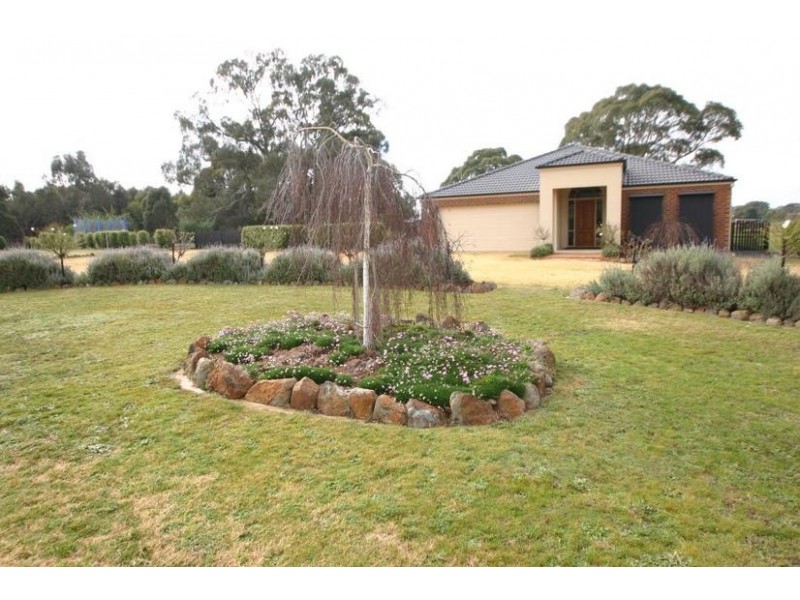 11 Burke Road, Ararat VIC 3377