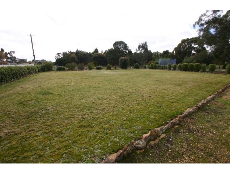 11 Burke Road, Ararat VIC 3377