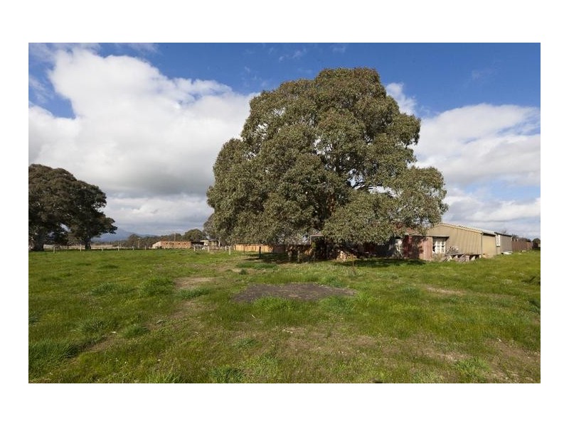 41 Warrak Road, Ararat VIC 3377