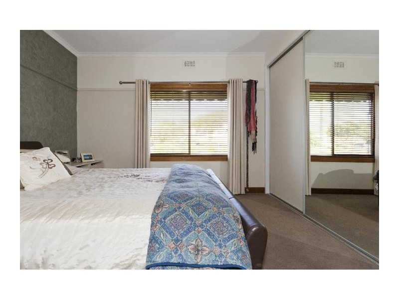 10 Henderson Street, Ararat VIC 3377