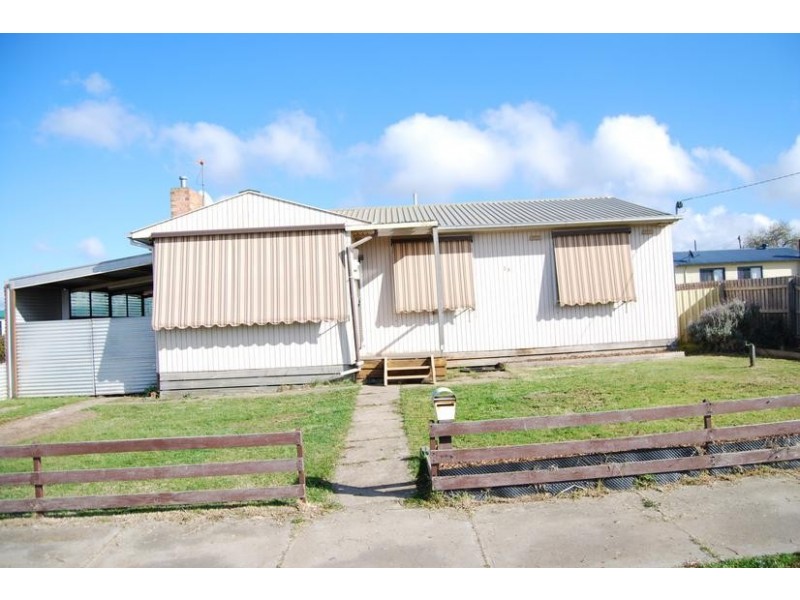 25 Maude Street, Ararat VIC 3377
