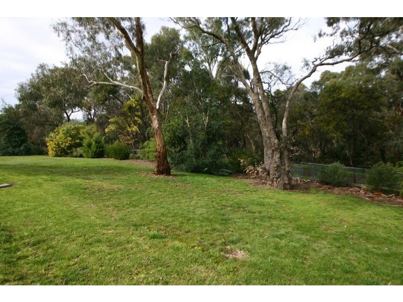 11 Matthews Place, Ararat VIC 3377