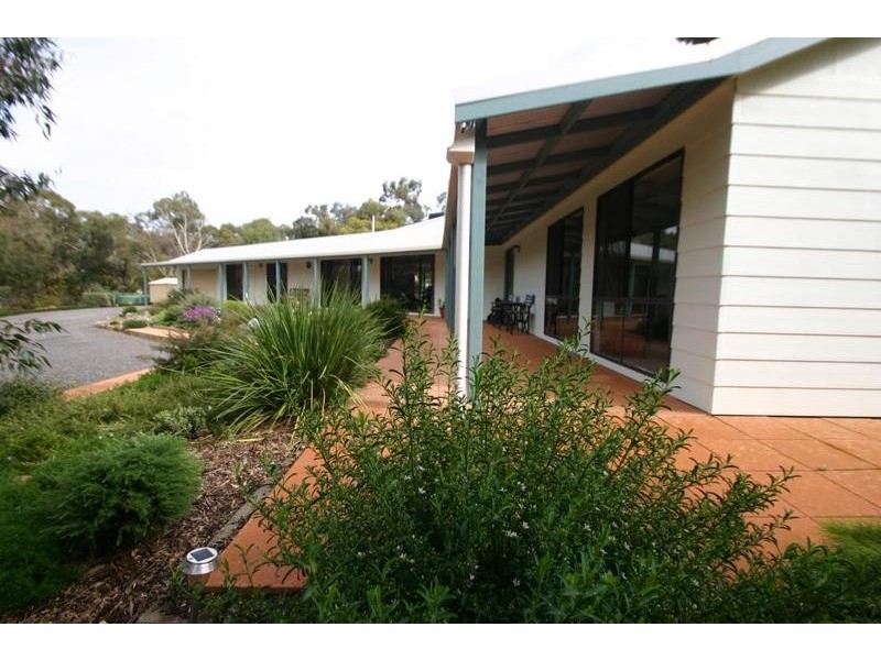 11 Matthews Place, Ararat VIC 3377