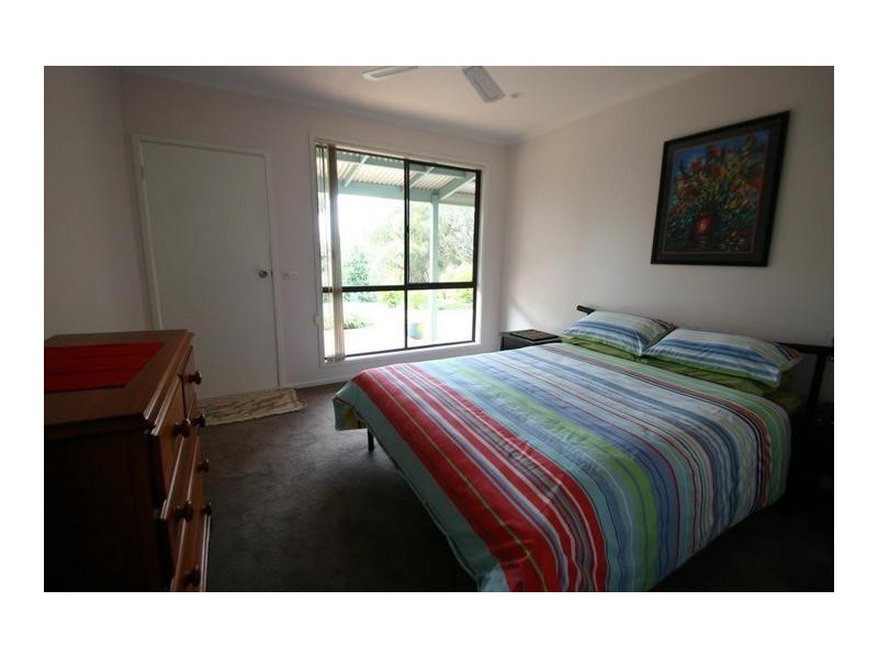 11 Matthews Place, Ararat VIC 3377