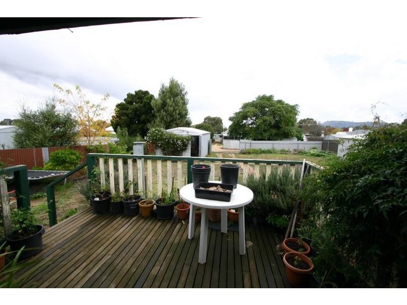 84 Moore Street, Ararat VIC 3377
